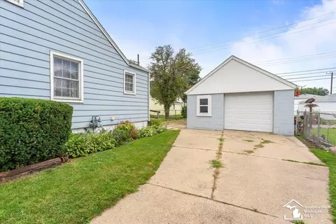 Exterior - 7924 Pelham, Taylor, MI 48180 photo 2 of 4