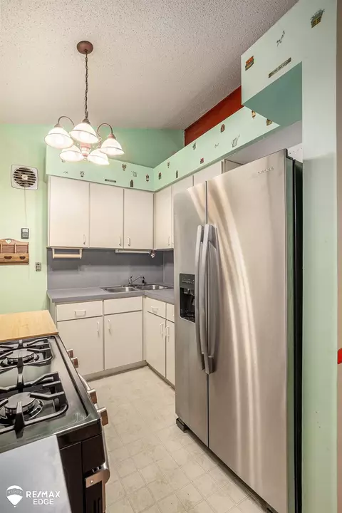 Kitchen - 419 Fitzner, Davison, MI 48423 photo 2 of 2
