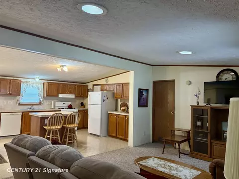 196 Apollo, Flushing, MI 48433 photo 6
