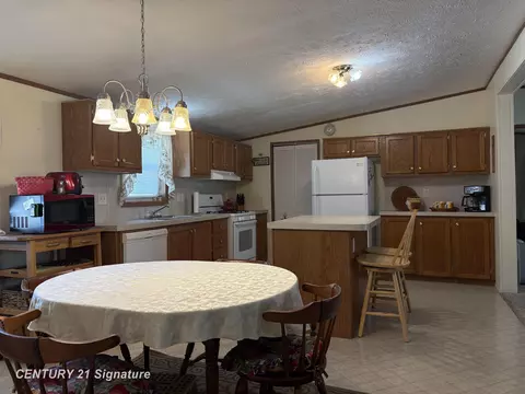 196 Apollo, Flushing, MI 48433 photo 9