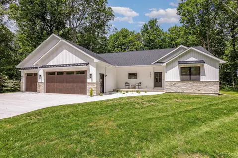 9841 Beech Tree, Frankenmuth, MI 48734 photo 2