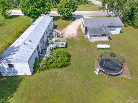 7099 W Tannery, Manistique, MI 49854