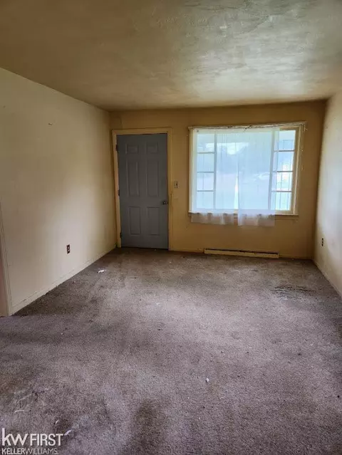 Living - 2495 Lavelle, Flint, MI 48504 photo 1 of 1