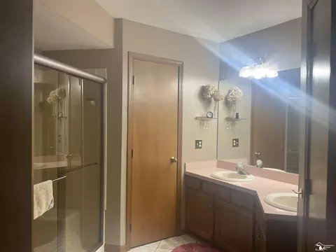 1704 W Fredericks, Monroe, MI 48162 photo 16