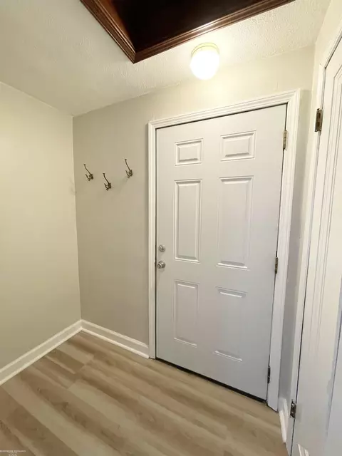 Entry Way - 14827 10 Mile, Warren, MI 48091 photo 1 of 2