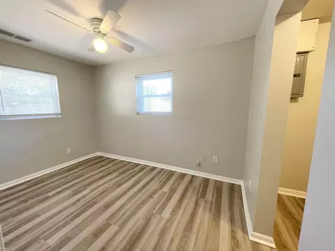Bedroom - 14827 10 Mile, Warren, MI 48091 photo 2 of 3