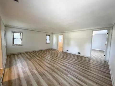 Living - 14827 10 Mile, Warren, MI 48091 photo 1 of 1