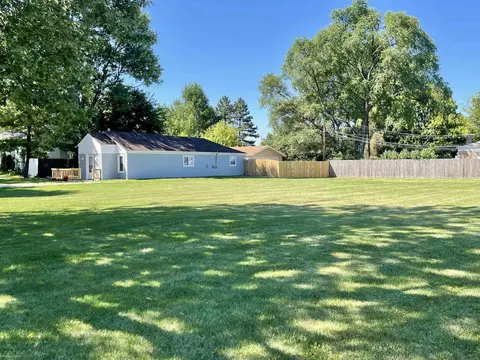 Exterior - 14827 10 Mile, Warren, MI 48091 photo 3 of 5