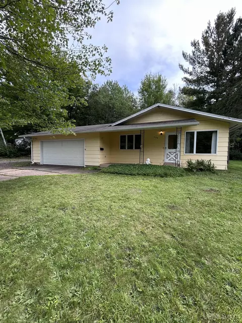 433 E Margaret, Ironwood, MI 49938