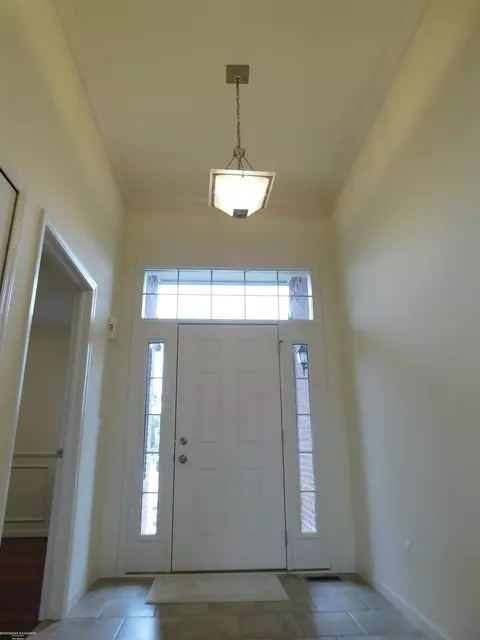 55365 Stewart, Macomb, MI 48042 photo 3