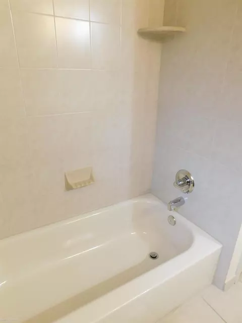 55365 Stewart, Macomb, MI 48042 photo 20
