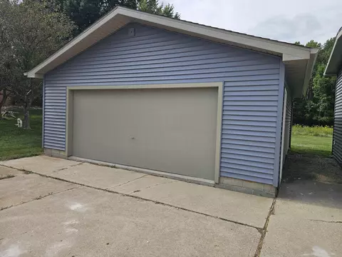 Exterior - 1836 Linksview, Gladwin, MI 48624 photo 7 of 15