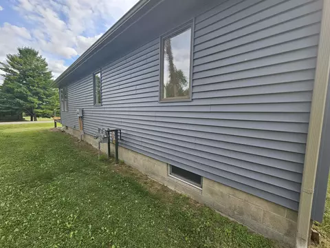 Exterior - 1836 Linksview, Gladwin, MI 48624 photo 12 of 15