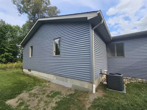 Exterior - 1836 Linksview, Gladwin, MI 48624 photo 14 of 15