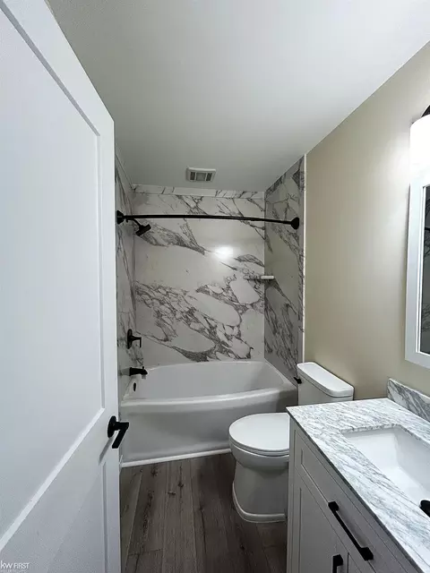 916 Moore, Davison, MI 48423 photo 14