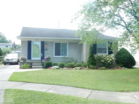 Exterior - 1205 Aline, Grosse Pointe Woods, MI 48236 photo 2 of 5