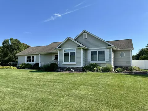 3943 Spring Ln, Saginaw, MI 48603