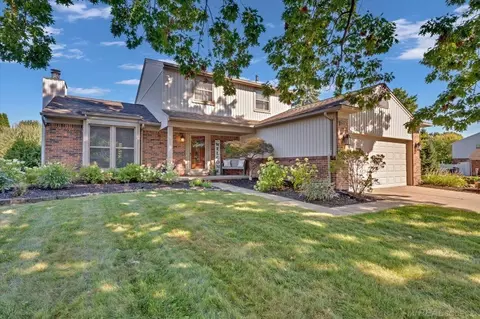 2326 Cumberland, Rochester Hills, MI 48307