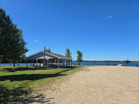 Salisbury, Gladwin, MI 48624 photo 5