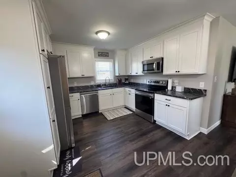 Kitchen - 1812 S 22nd, Escanaba, MI 49829 photo 2 of 3