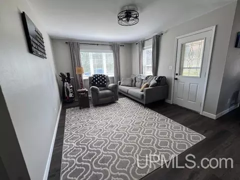 Living - 1812 S 22nd, Escanaba, MI 49829 photo 1 of 2