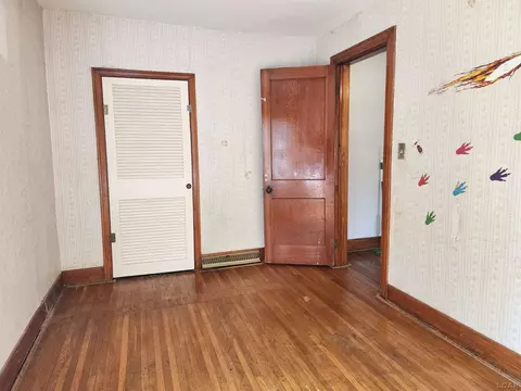 Bedroom - 338 Greenly, Adrian, MI 49221 photo 1 of 2
