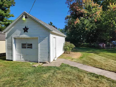 Exterior - 338 Greenly, Adrian, MI 49221 photo 5 of 9