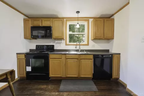 Kitchen - 416 N N Lk, Ishpeming, MI 49849 photo 2 of 2
