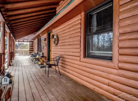 Exterior - 8073 Nichols, Flushing, MI 48433 photo 5 of 8