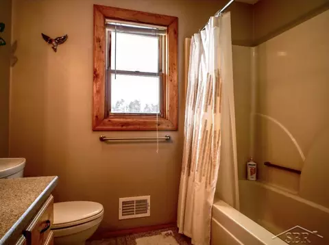 Bath - 8073 Nichols, Flushing, MI 48433 photo 2 of 4