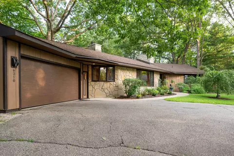 6210 Indian Rdg, Midland, MI 48640