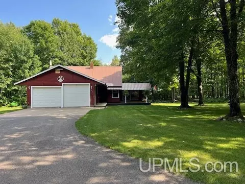 103 Morgan Mdws, Marquette, MI 49855
