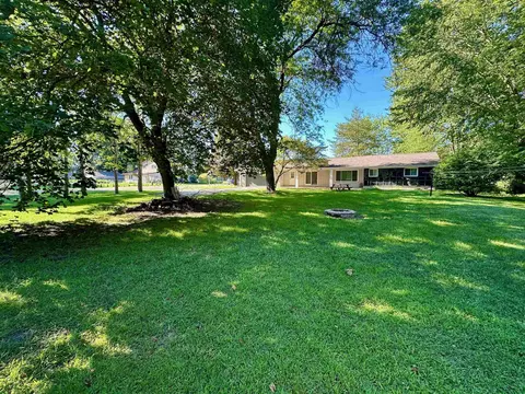 Exterior - 12985 Gratiot, Hemlock, MI 48626 photo 4 of 6