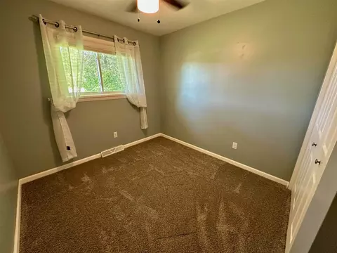Bedroom - 12985 Gratiot, Hemlock, MI 48626 photo 3 of 3
