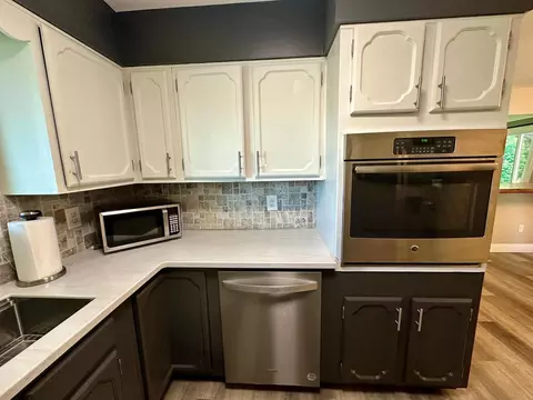 Kitchen - 12985 Gratiot, Hemlock, MI 48626 photo 3 of 3