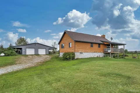 5050 Jj 5, Garden, MI 49835
