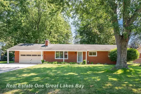 1204 Allendale, Saginaw, MI 48638