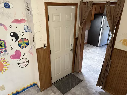 Entry Way - 8628 Chapp, Warren, MI 48089 photo 1 of 2
