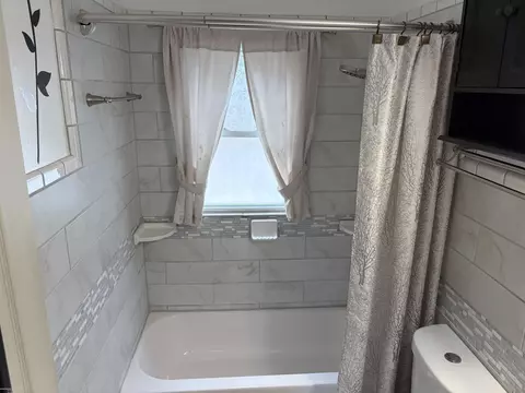 Bath - 8628 Chapp, Warren, MI 48089 photo 2 of 3