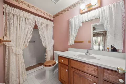 Bath - 21767 Brookside N, Macomb, MI 48044 photo 1 of 2