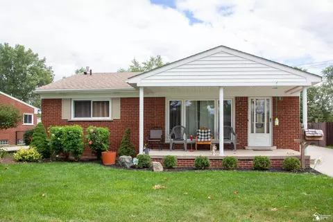 16753 Townley, Southgate, MI 48195