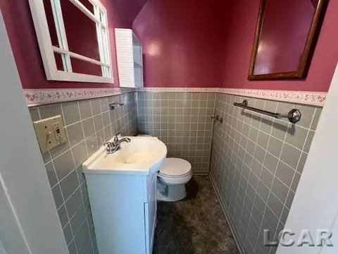 1010 W W Vly, Adrian, MI 49221 photo 26