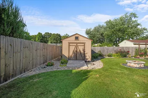 Exterior - 5400 Vineyard, Monroe, MI 48161 photo 4 of 5