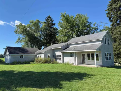 Exterior - 1504 S State, Applegate, MI 48401 photo 5 of 8