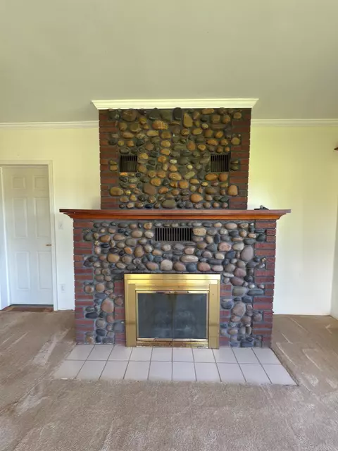 Living - 1504 S State, Applegate, MI 48401 photo 2 of 2