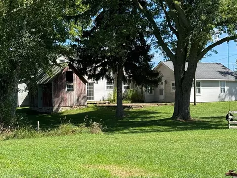 Exterior - 1504 S State, Applegate, MI 48401 photo 4 of 8