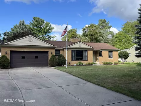 4309 Castle, Midland, MI 48640