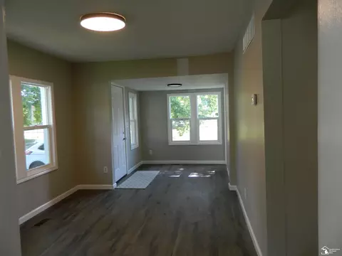 934 E 9th, Monroe, MI 48161 photo 3