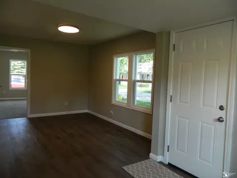 934 E 9th, Monroe, MI 48161 photo 2