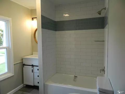 934 E 9th, Monroe, MI 48161 photo 7